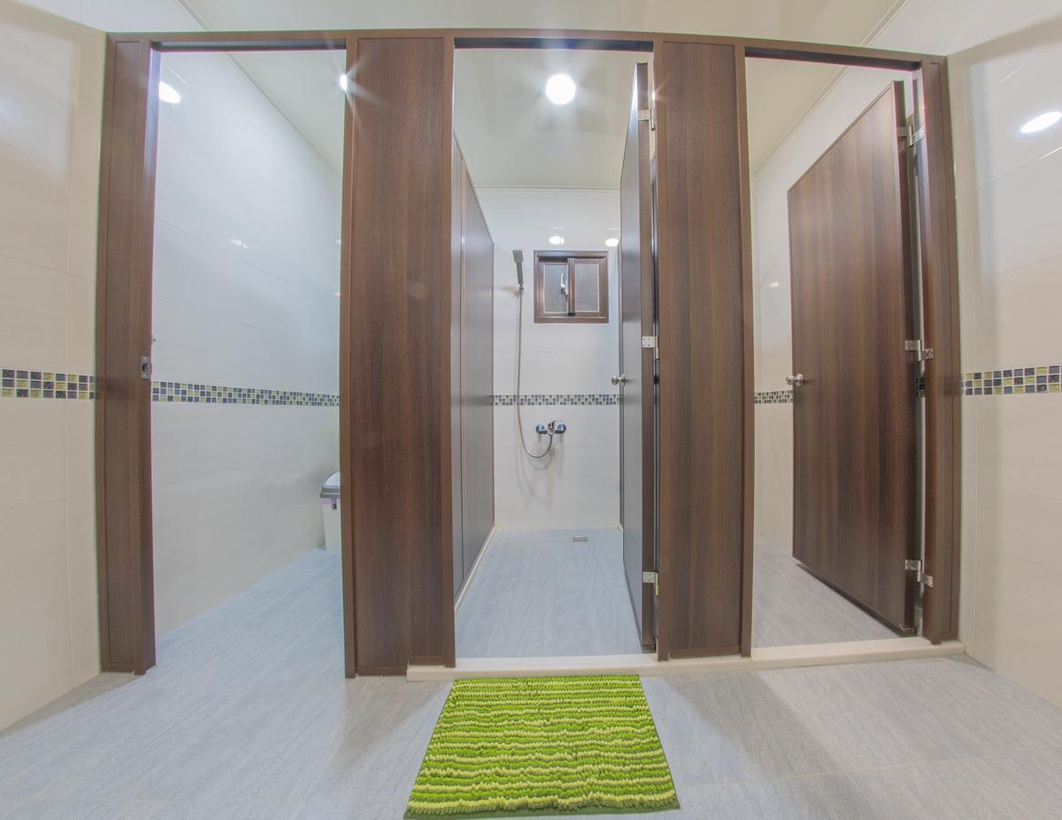 Travelers Hostel Magong Exterior photo